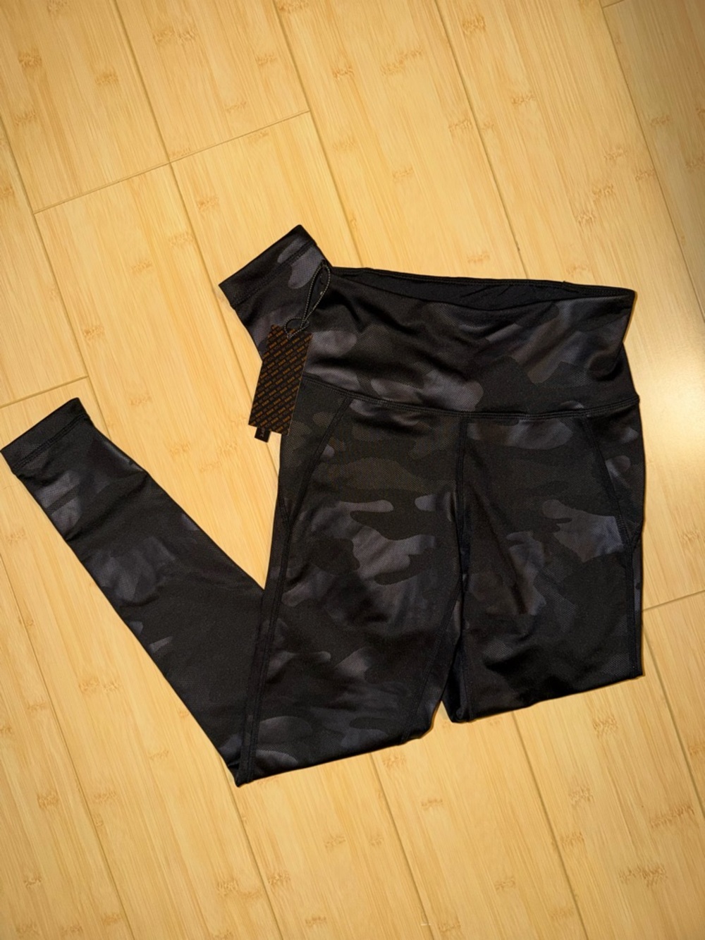 Sommer Ray Shiny Black Camo Leggings